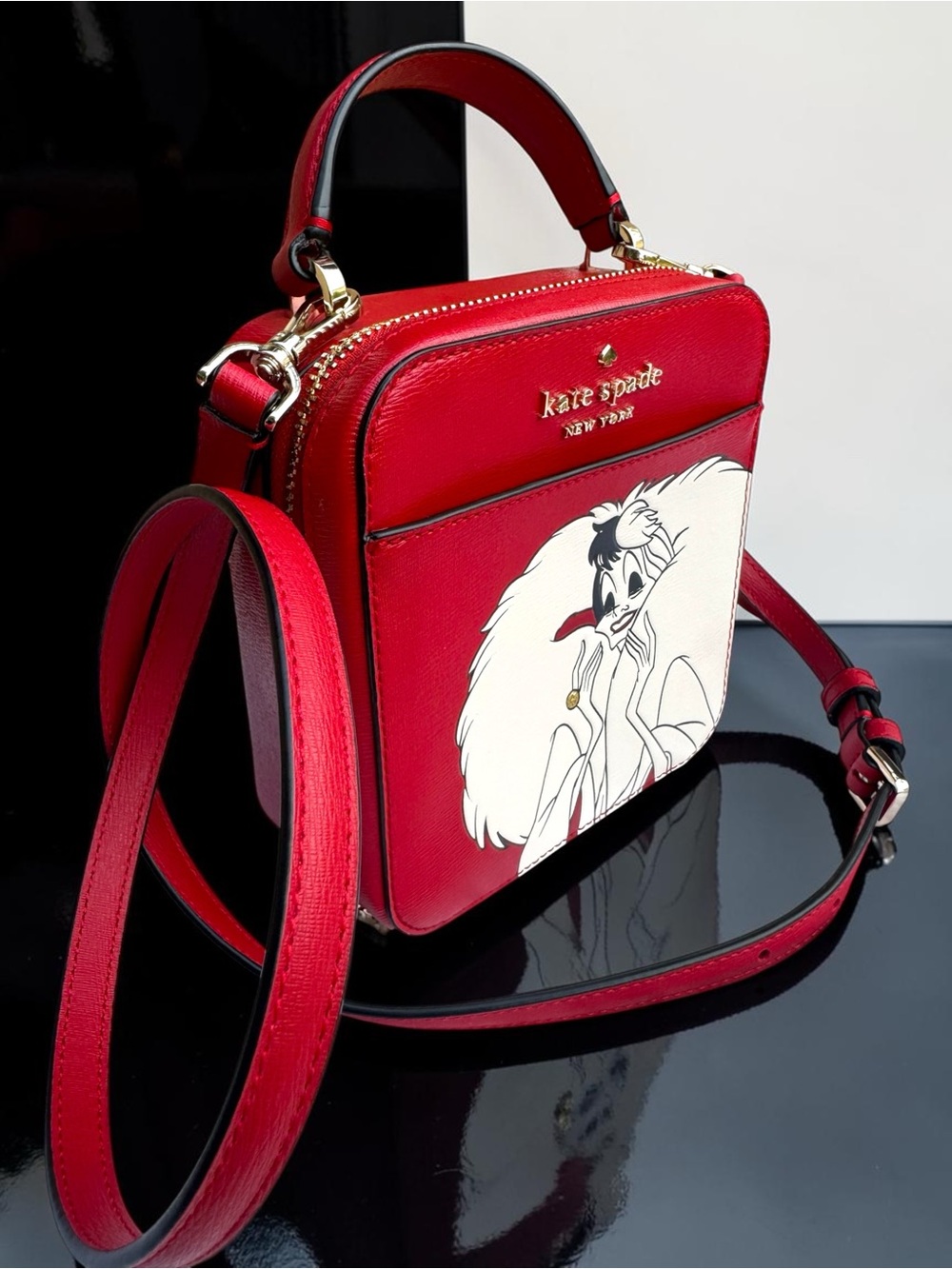 KATE SPADE x DISNEY Vanity Cruella Crossbody Bag. Detachable Strap. NWOT. - Picture 8 of 16